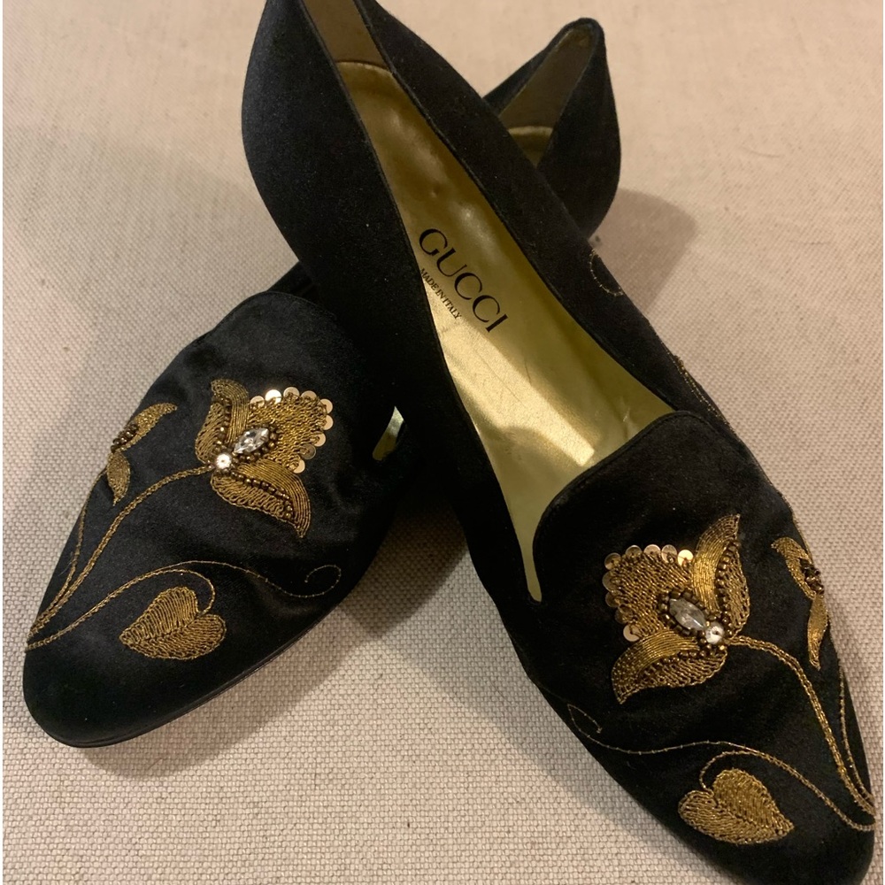 GUCCI  Vintage Black Silk Flats w/ Gold Embroidery. Size 37 1/2. Beautiful!
